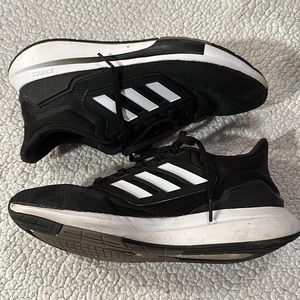 adidas - EQ 21 Run Running Shoes